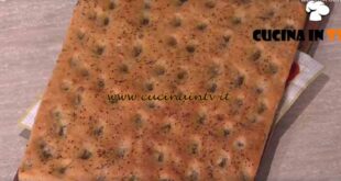 È sempre mezzogiorno | Focaccia rustica ricetta Fulvio Marino