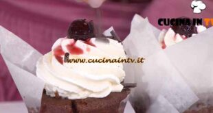È sempre mezzogiorno | Muffin foresta nera ricetta Barbara De Nigris