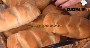 È sempre mezzogiorno | Pane scrocchio ricetta Fulvio Marino