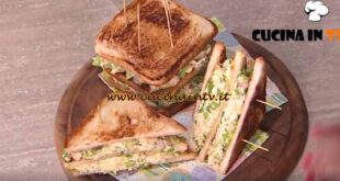 È sempre mezzogiorno | Sandwich con insalata di pollo ricetta Fulvio Marino
