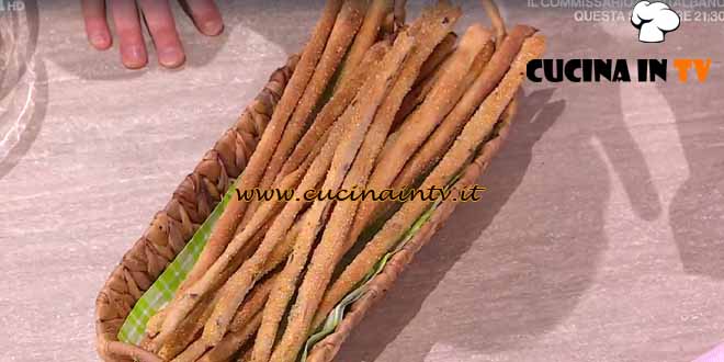 È sempre mezzogiorno | Grissini all'acqua ricetta Fulvio Marino