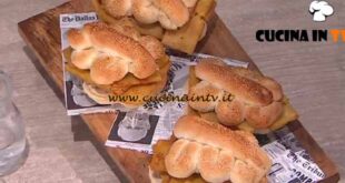 È sempre mezzogiorno | Pane e panelle ricetta Fulvio Marino