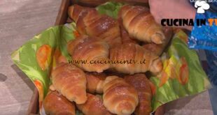 È sempre mezzogiorno | Panini del sol levante ricetta Fulvio Marino