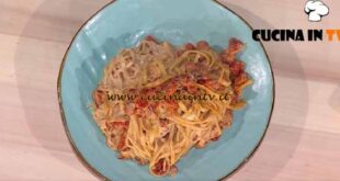 È sempre mezzogiorno | Tagliolini alle mandorle e pomodorini confit ricetta Daniele Persegani