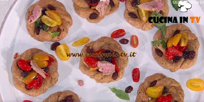È sempre mezzogiorno | Caponata e taralli napoletani ricetta Antonio Paolino