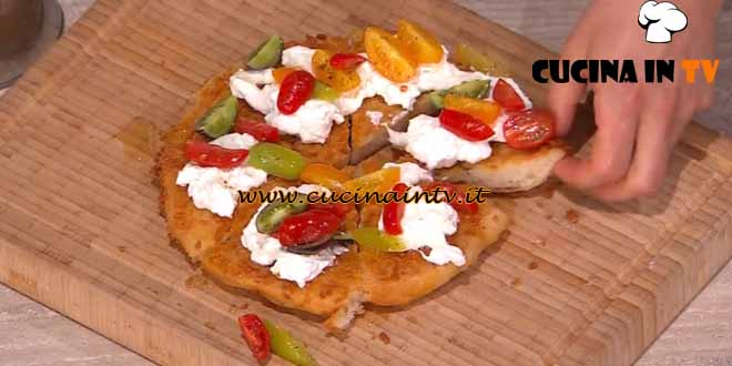 È sempre mezzogiorno | Grissinopoli in pizza ricetta Fulvio Marino