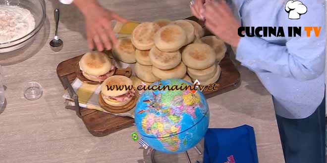È sempre mezzogiorno | Pan a la chapa ricetta Fulvio Marino