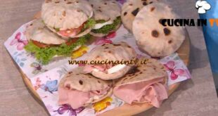È sempre mezzogiorno | Panini soffici in padella ricetta Fulvio Marino