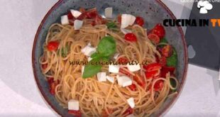 È sempre mezzogiorno | Spaghetti alla crudaiola ricetta Daniele Persegani
