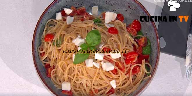 È sempre mezzogiorno | Spaghetti alla crudaiola ricetta Daniele Persegani