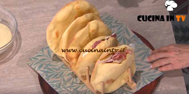 È sempre mezzogiorno | Spianata sarda ricetta Fulvio Marino