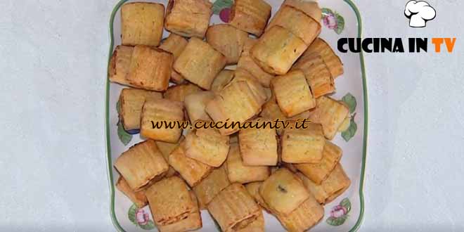 È sempre mezzogiorno | Biscotti di mele ricetta Natalia Cattelani