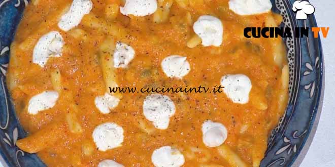È sempre mezzogiorno | Cavatelli peperoni e ricotta ricetta Daniele Persegani