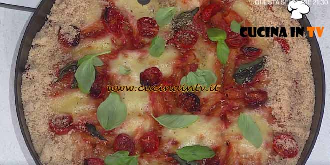 È sempre mezzogiorno | Pizza di tortiglioni ricetta Alessandro Billi