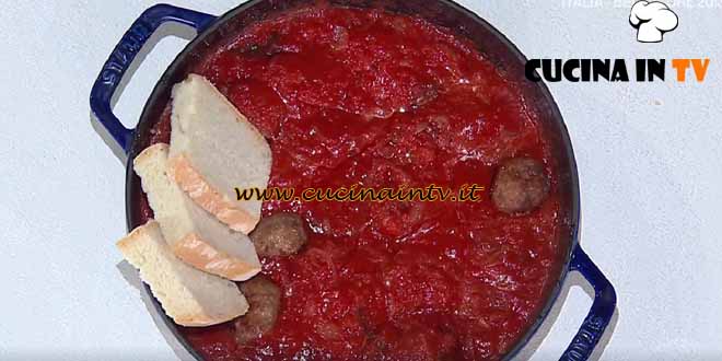 È sempre mezzogiorno | Polpetta al sugo ricetta Crescendo Morlando