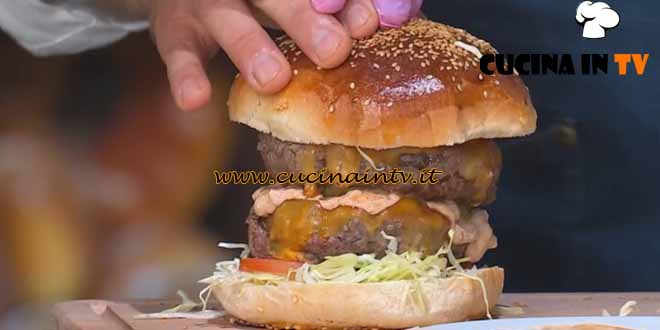 È sempre mezzogiorno | American burger ricetta Fulvio Mario e Fabrizio Nonis