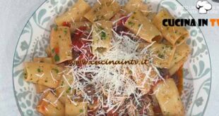 È sempre mezzogiorno | Pasta alla puttanesca ricetta Daniele Persegani