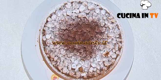 È sempre mezzogiorno | Sbriciolata al gianduia ricetta Sal De Riso