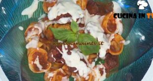 È sempre mezzogiorno | Tortelli ripieni di ragù napoletano ricetta Mattia e Mauro Improta