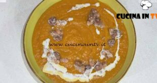 È sempre mezzogiorno | Vellutata di zucca e castagne ricetta zia Cri